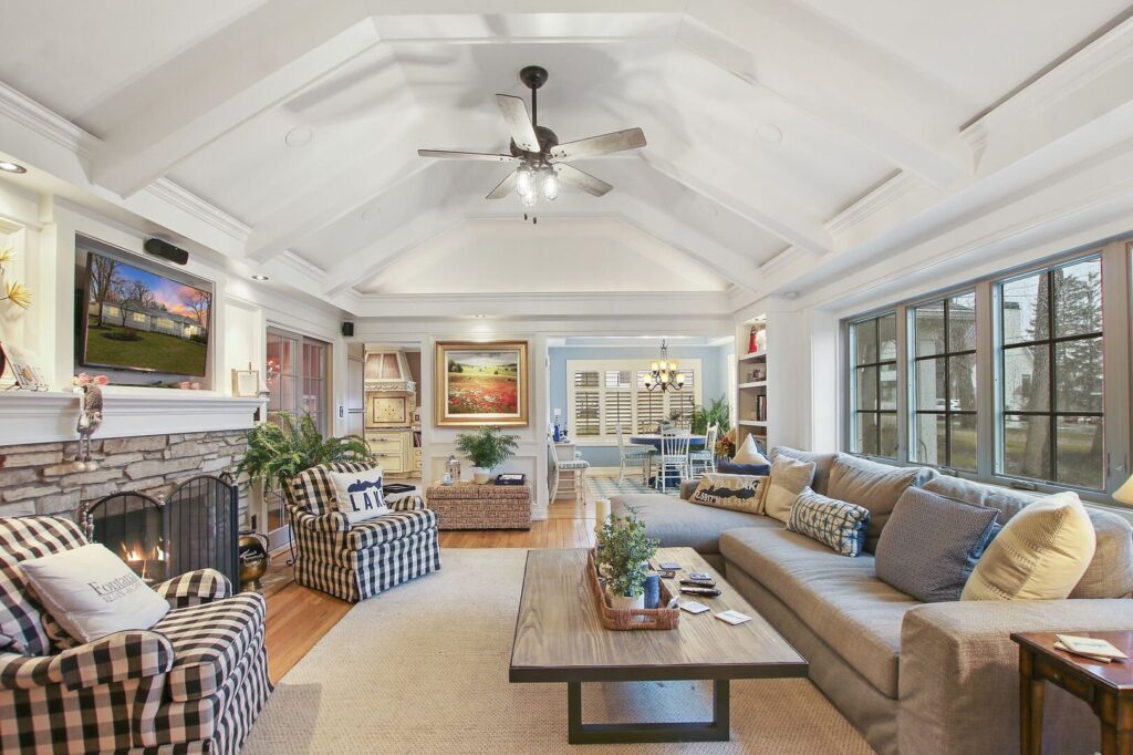 Vaulted great room of a furnished monthly rental